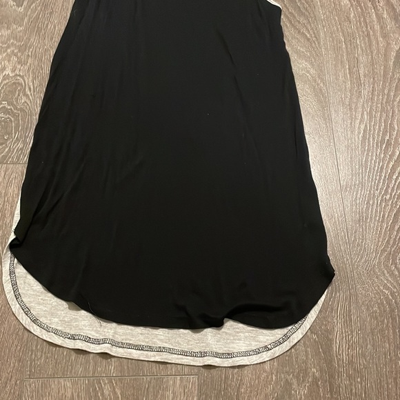 Light dress - Picture 3 of 7